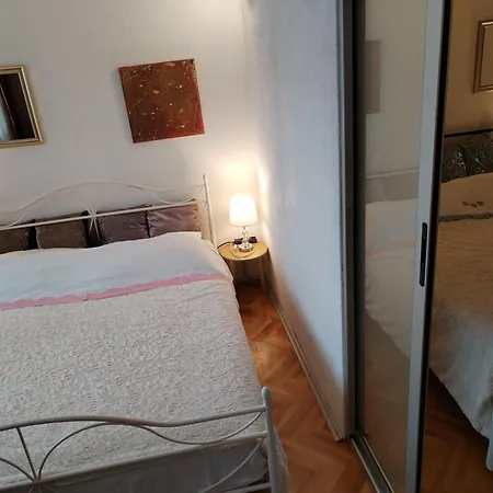 Suzana 2br With Balcony 斯普利特