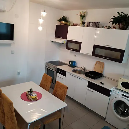 Suzana 2br With Balcony * 斯普利特