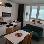 Suzana 2br With Balcony Apartment *