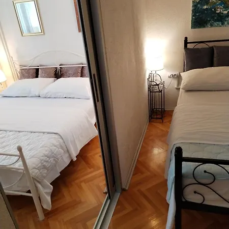 Suzana 2br With Balcony * Split