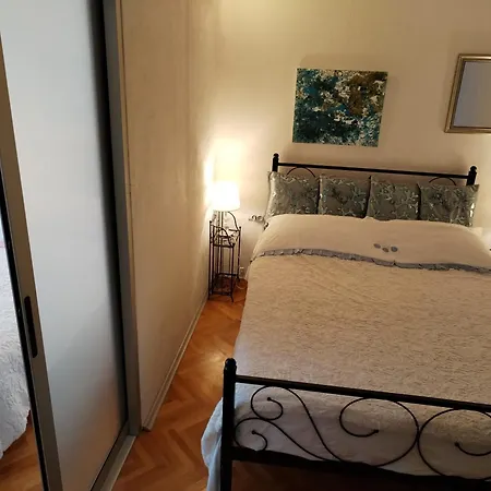 Apartment Suzana 2br With Balcony *