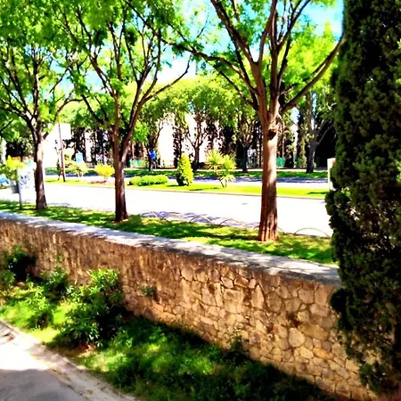 Appartement Suzana 2br With Balcony Split
