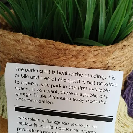 Suzana 2br With Balcony Сплит